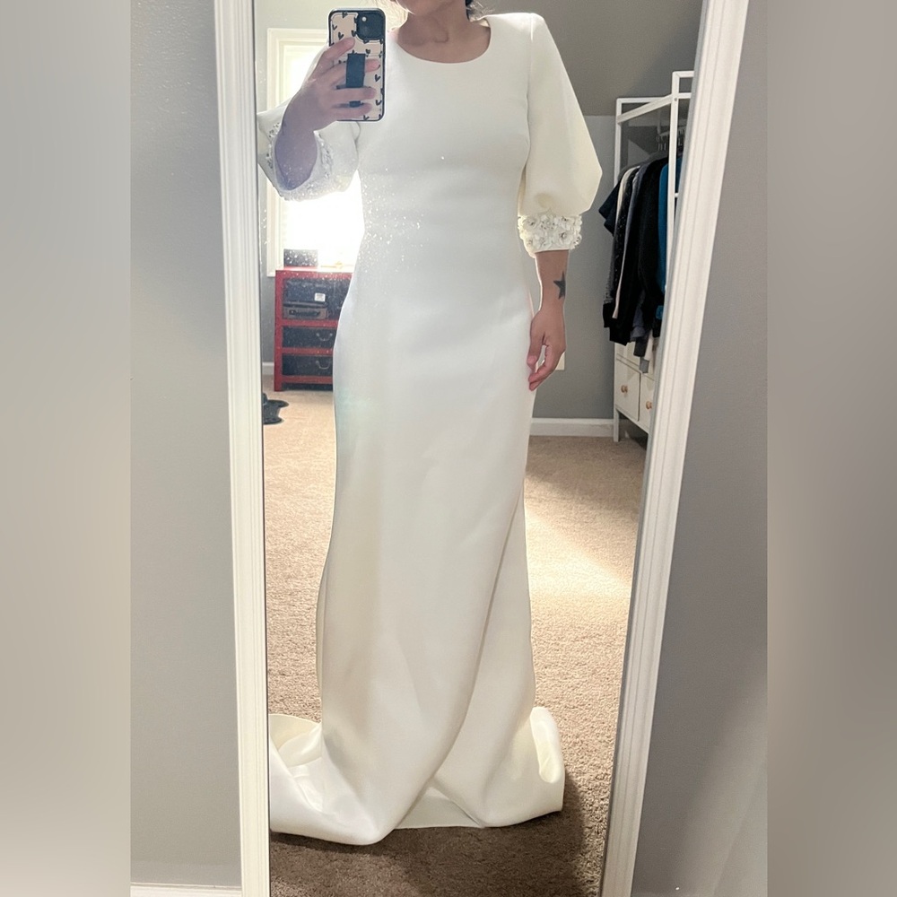 Badgley Mischka Ivory Long Sleeve Gown